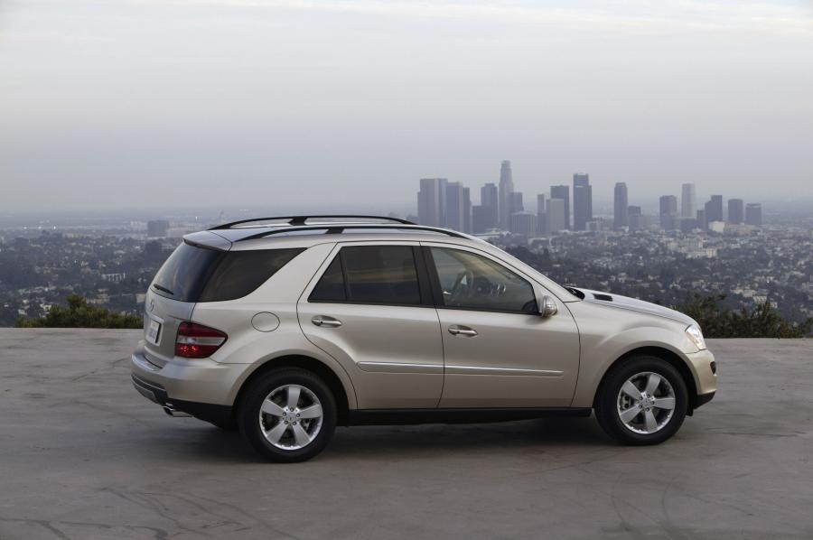  Mercedes-Benz ML-Class 2006 года  (фото 259 из 400)